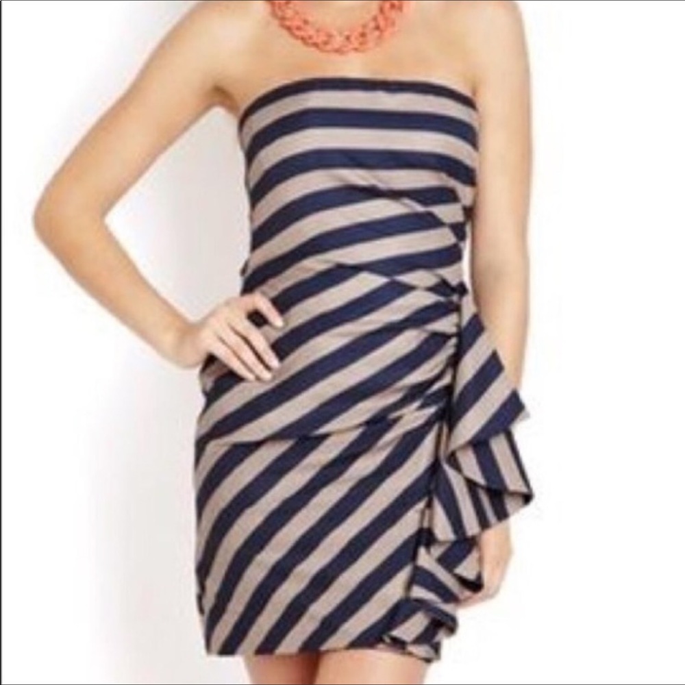 BCBG "REYA" size 6 dress. Navy and beige striped