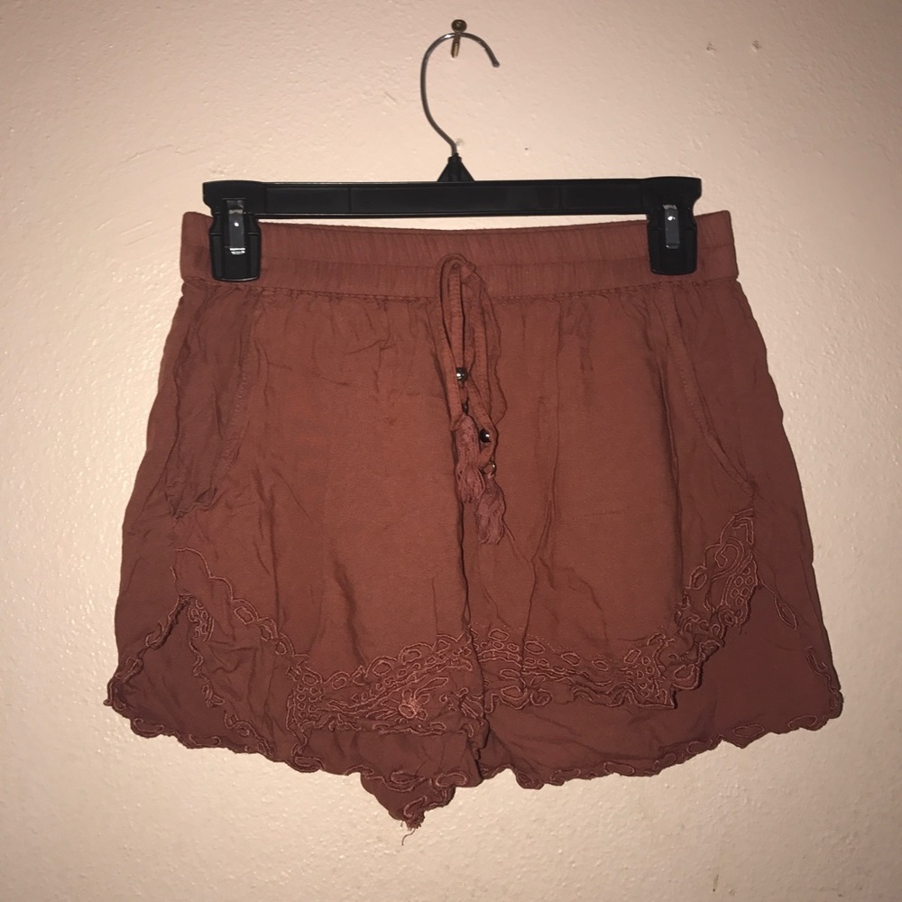 burnt-orange elastic wasteband shorts