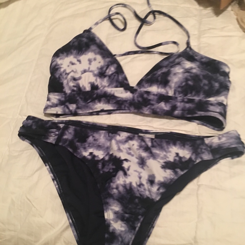 NWOT Gap Body Bikini AVAILABLE