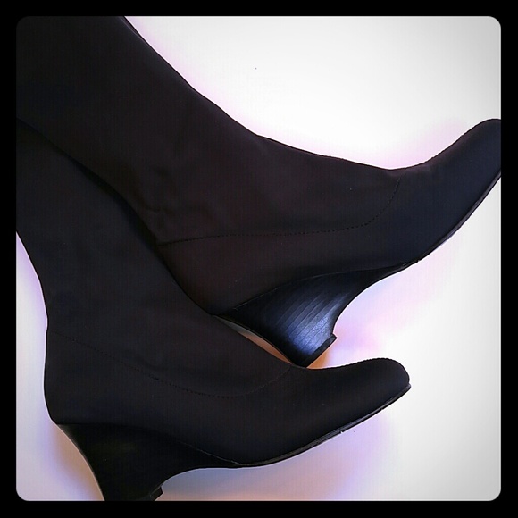 Fitzwell Shoes - Sexy satin stretch winter wedge boots! Fitzwell Shoes - Sexy satin stretch winter wedge boots!