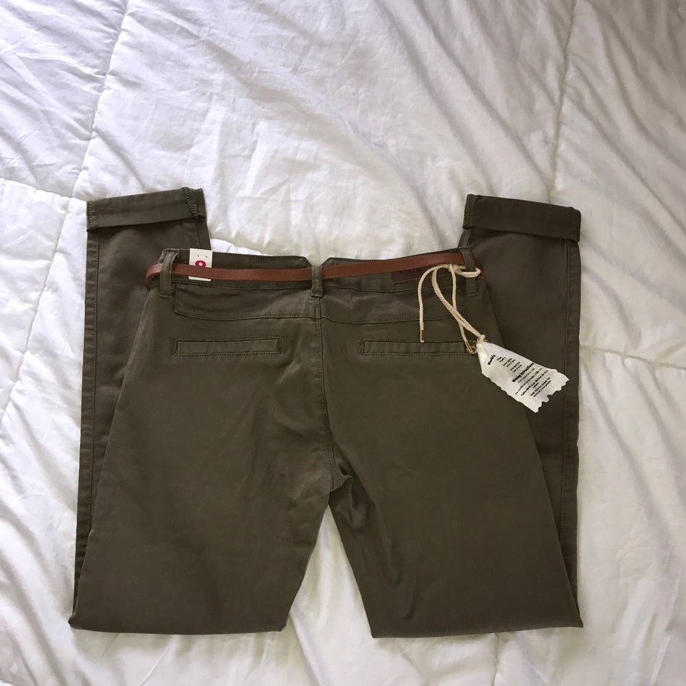 2 brand new jeans/pants - Picture 4 of 4