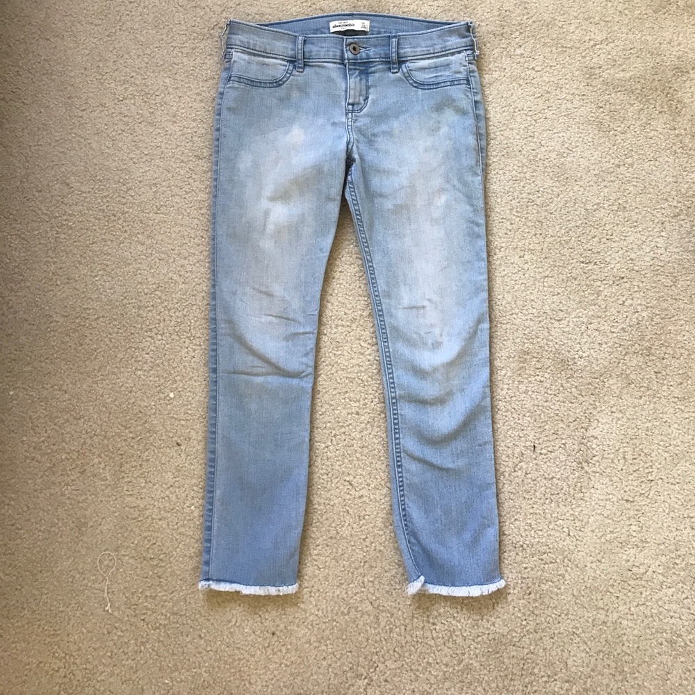 Abercrombie kids capris size 14 :)
