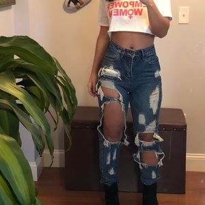 Distressed vintage high waisted boyfriend jeans