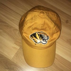 yellow mizzou hat