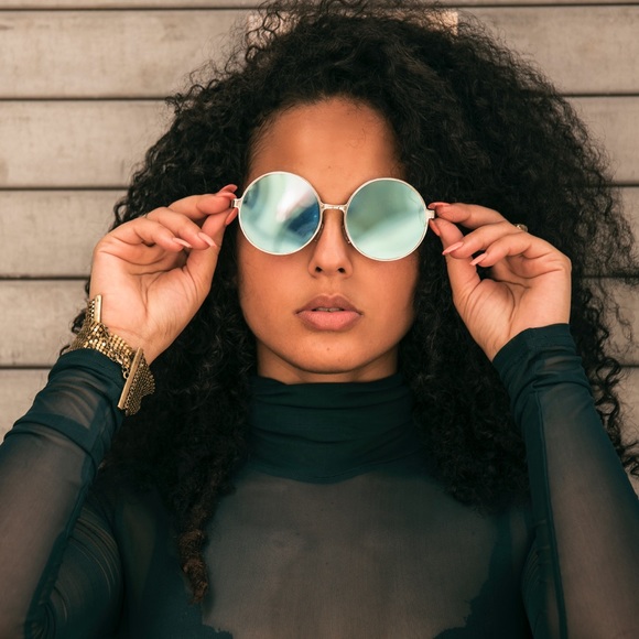 ▫️SAMPLE SALE▫️Round Mirror Lens Sunglasses Pack - Picture 5 of 5