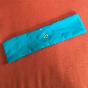 Lulu Lemon headband!