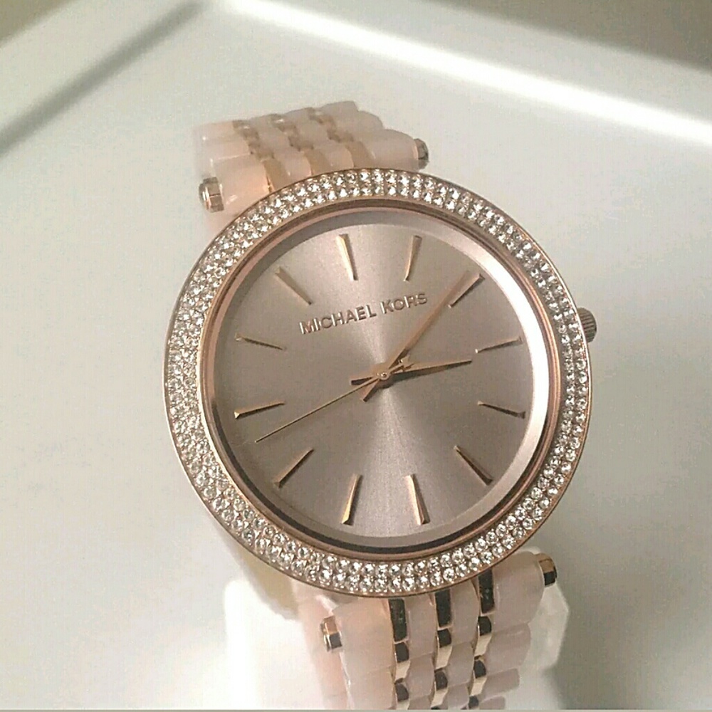 Brand NWT Michael Kors Women's rose pink watch - Picture 3 of 8