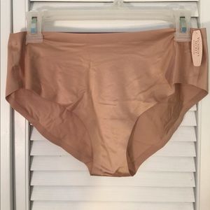 Victoria's Secret L Tan Seamless Hip-hugger Panty