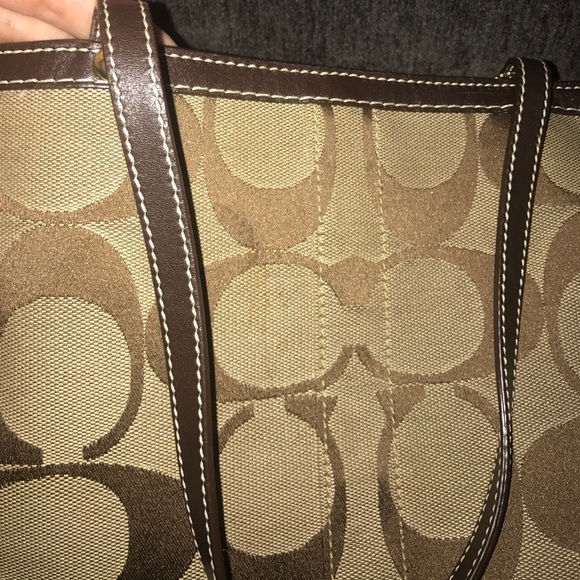 Signature Coach Tote! - Picture 5 of 8