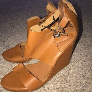 Wedge for women