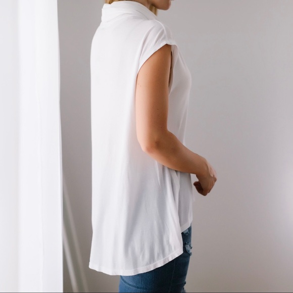 Paris Turtleneck - Picture 4 of 7