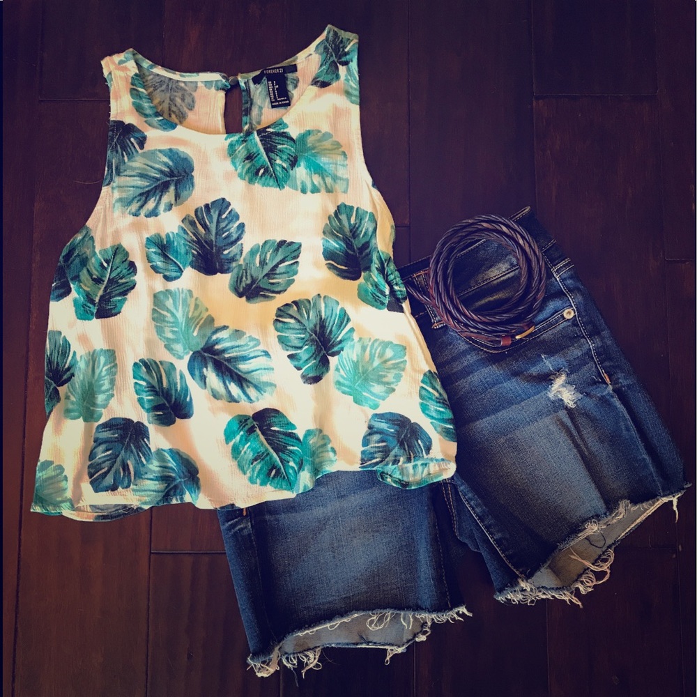 Forever 21 Leaf Print Semi-Crop Tank