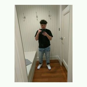 Meet your Posher, Adan