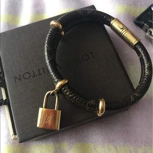 Louis Vuitton Keep It Twice bracelet