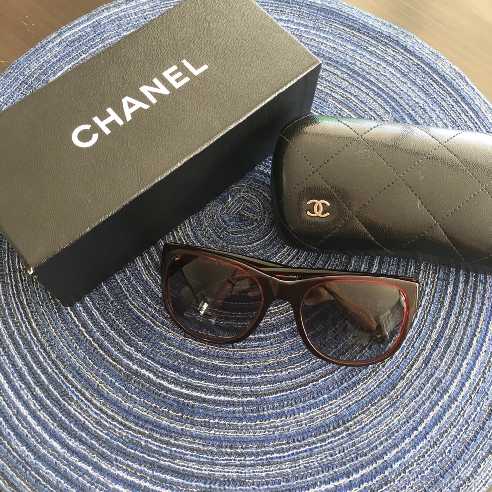 Perfect Condition CHANEL Sunglasses - Picture 1 of 5