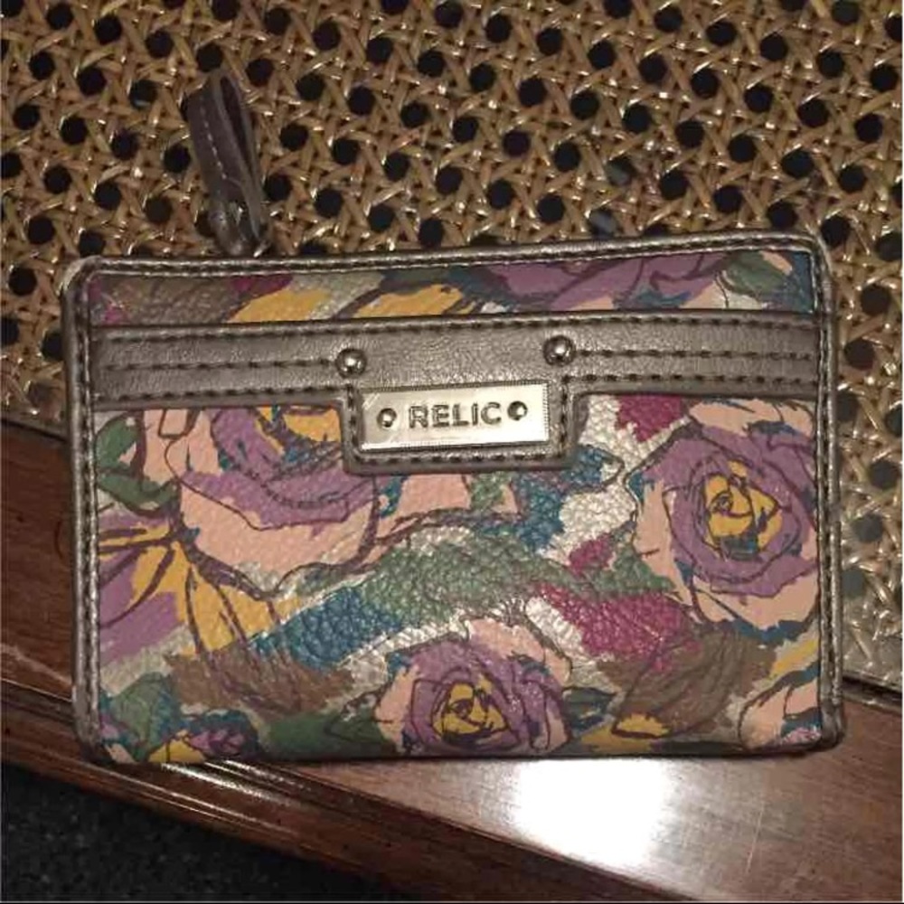 Relic wallet - Picture 3 of 3
