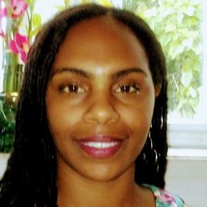 Meet your Posher, Nivia