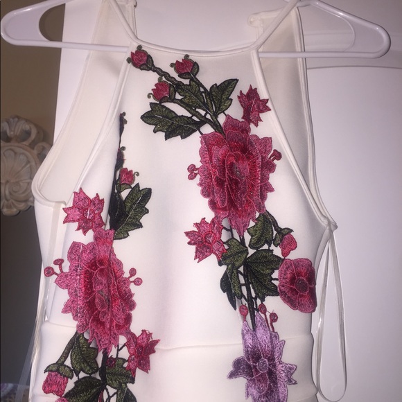 Dress - Picture 4 of 8