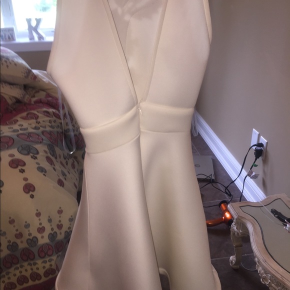 Dress - Picture 6 of 8