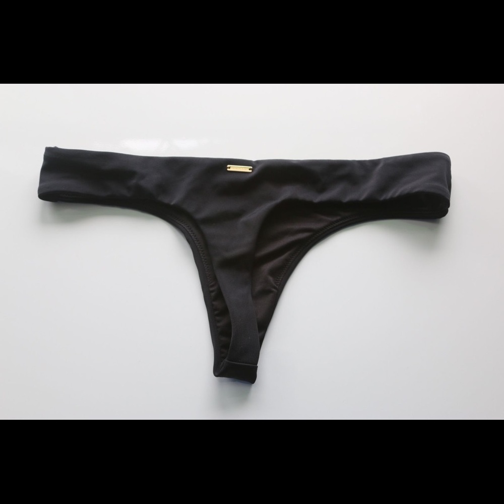 Black itsy by Victoria secret