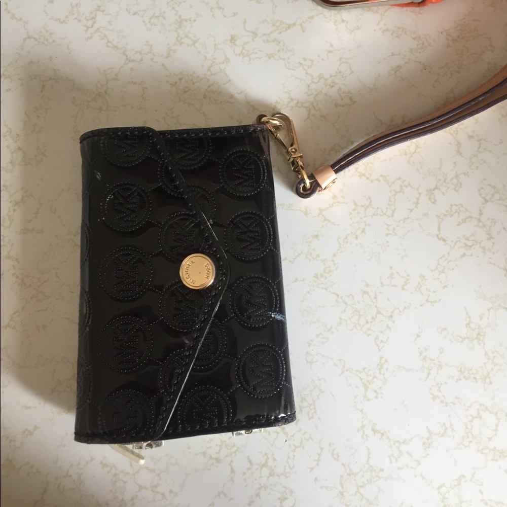 Michale Kors phone wristlet