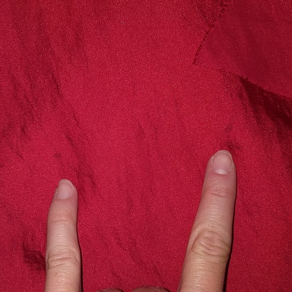 Red blouse - Picture 5 of 6