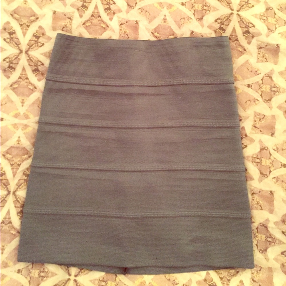 Gray stretch mini skirt