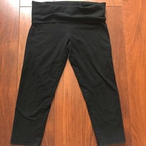 EUC VS PINK cropped yoga leggings plain black