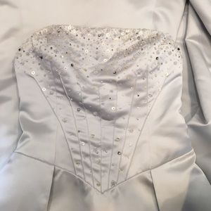 Alfred Angelo Silver Homecoming Prom Dress Size 4