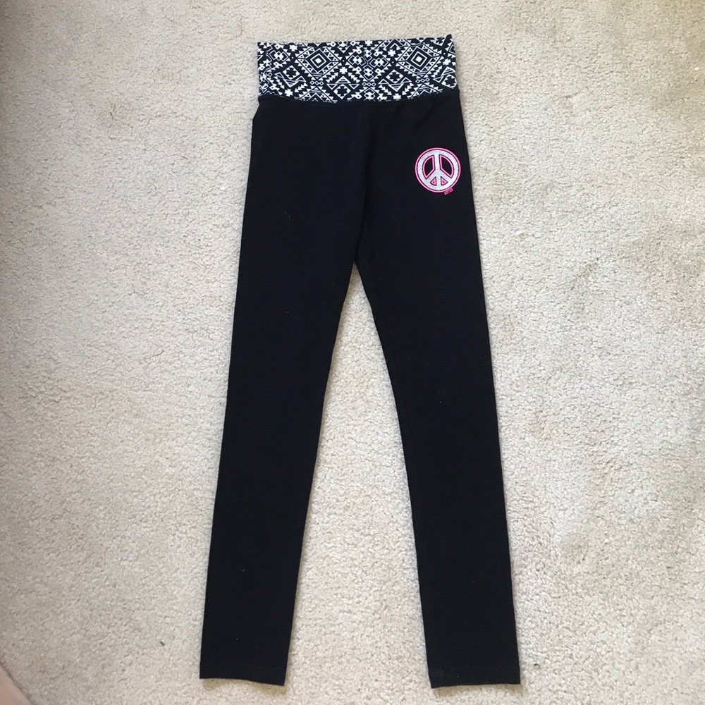 adorable black and pink justice leggings! :)