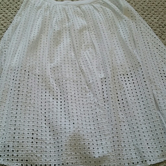 PIPERLIME COLLECTION sz. L white eyelet skirt - Picture 7 of 8