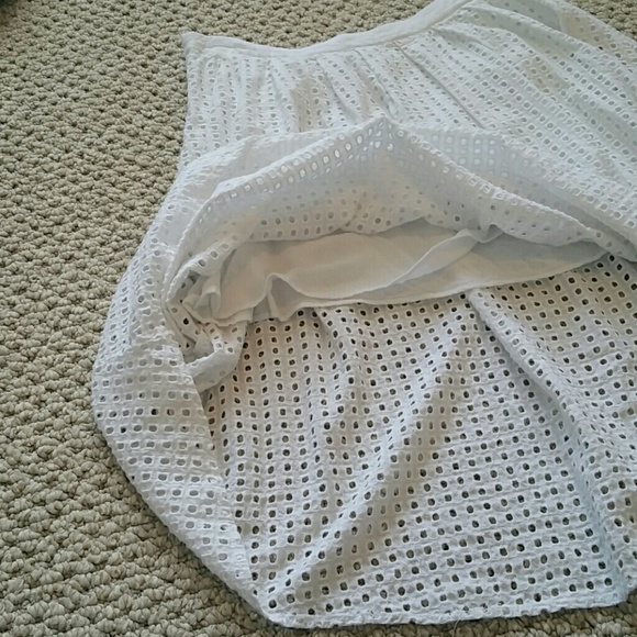 PIPERLIME COLLECTION sz. L white eyelet skirt - Picture 8 of 8
