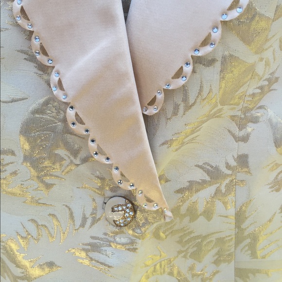 DaVinci Skirt Set - Picture 1 of 4