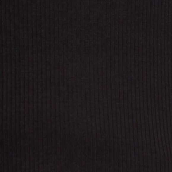 CLOSET CLOSING!!🦋🦋Flirtatious Crisscross Top🦋🦋 - Picture 4 of 4