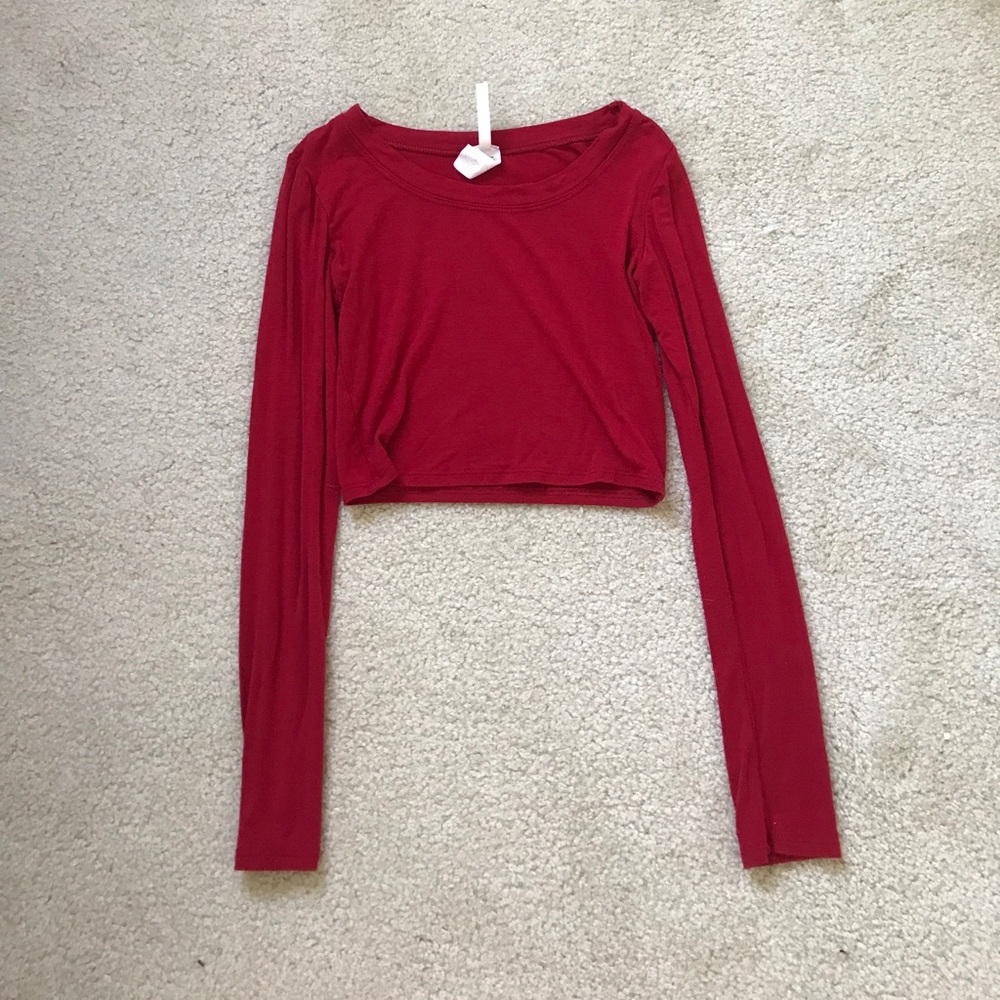 really cute red crop top!
