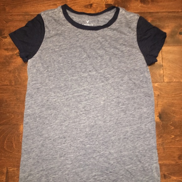 American Eagle Outfitters Tee - Picture 1 of 2