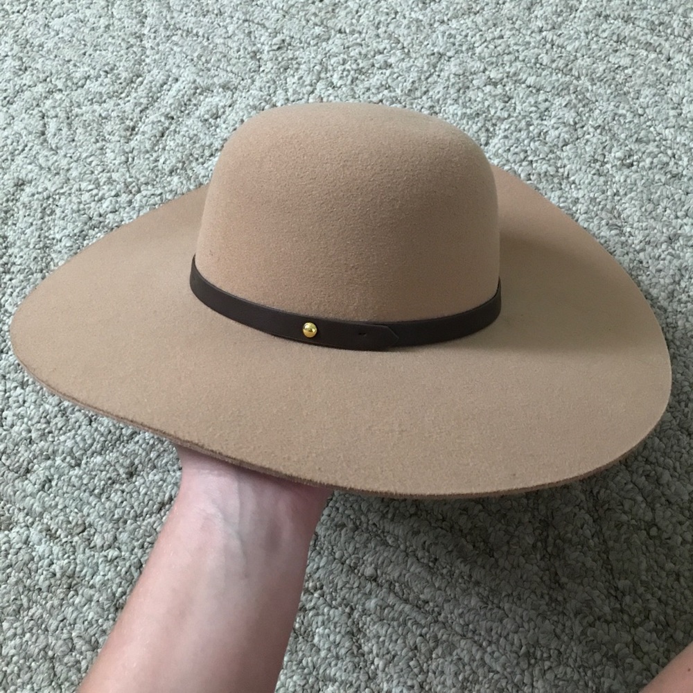Tan floppy hat from Aeropostale, never worn