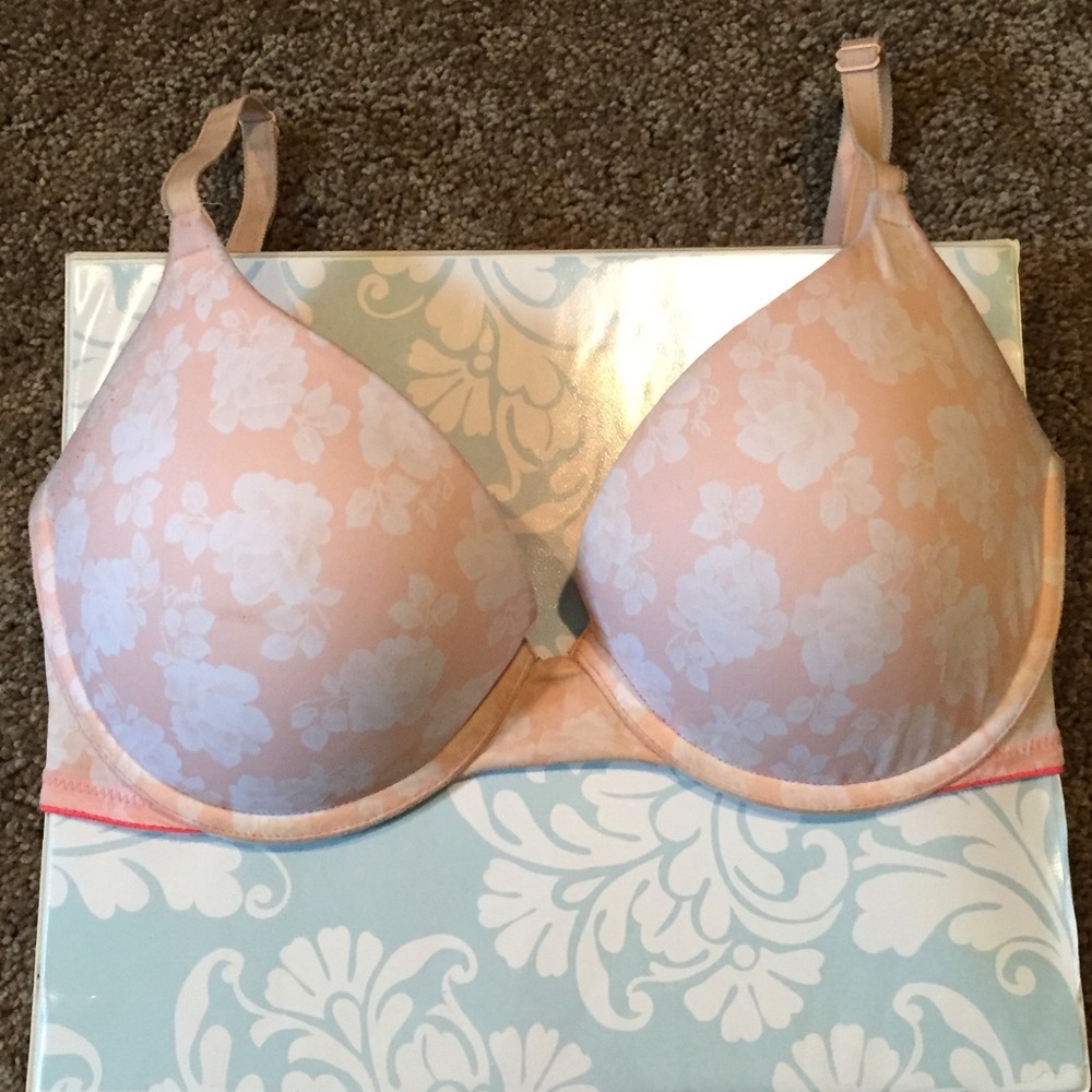 Wear Everywhere Pink Push-Up Bra CLOSET CLOSING
