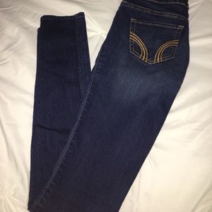 Hollister skinny jeans !