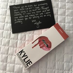 Kylie lipstick in dolce K