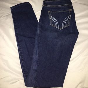 Hollister skinny jeans !