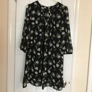 Sheer sleeves black floral NY&CO dress