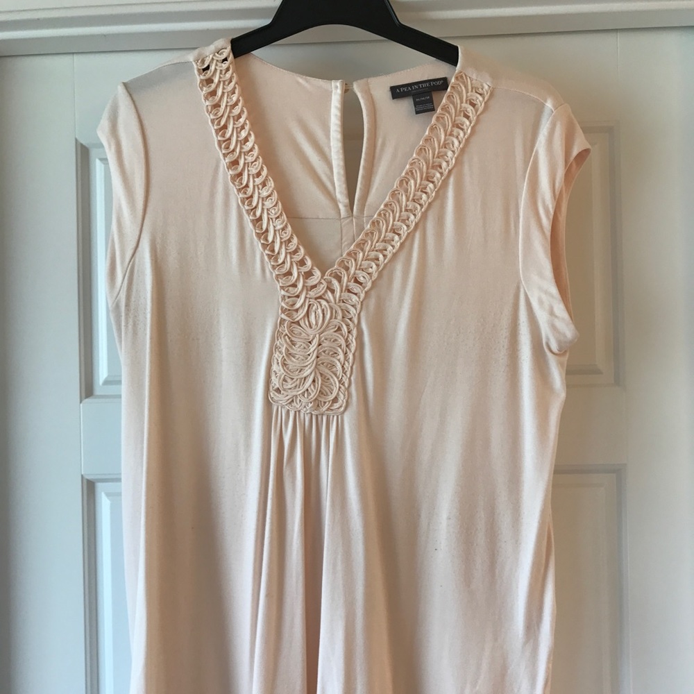 A Pea in The Pod soft pink maternity shirt
