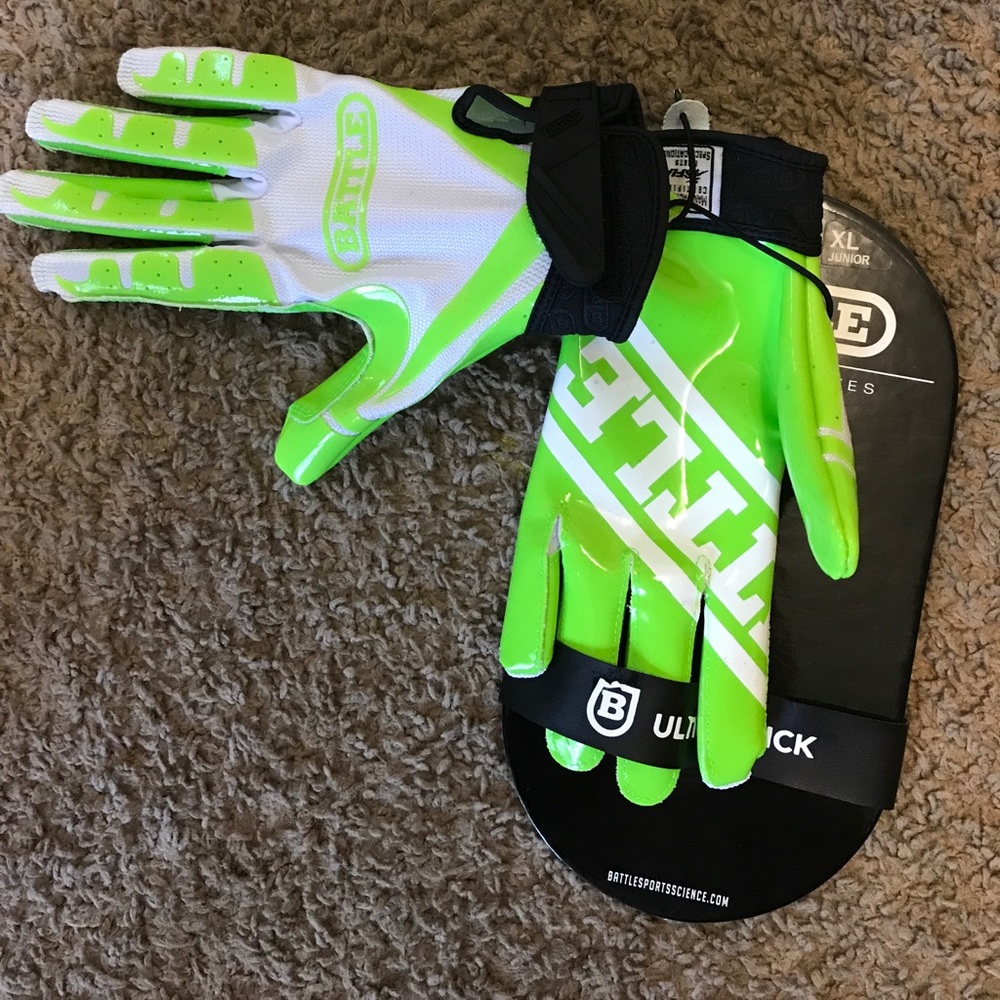 youth XL battle football gloves