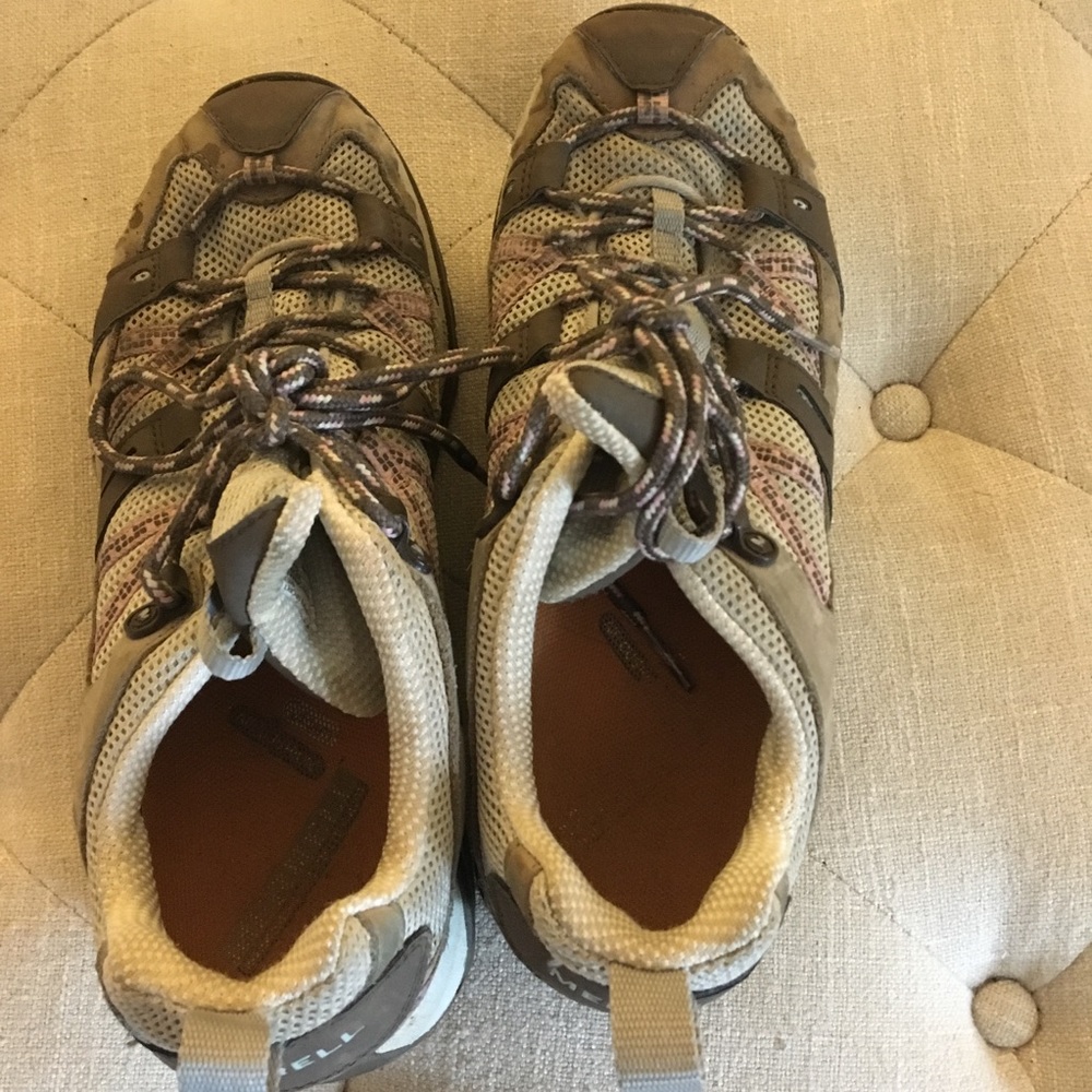 Merrell Hiking Shoes Size 8