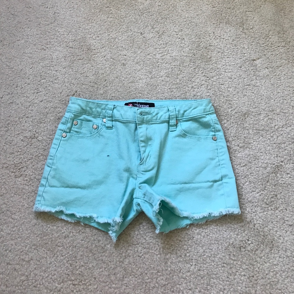 teal tillys shorts!!