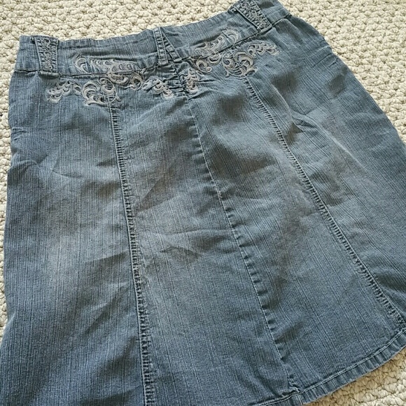 Donated. A Line Jean Skirt - Picture 6 of 8