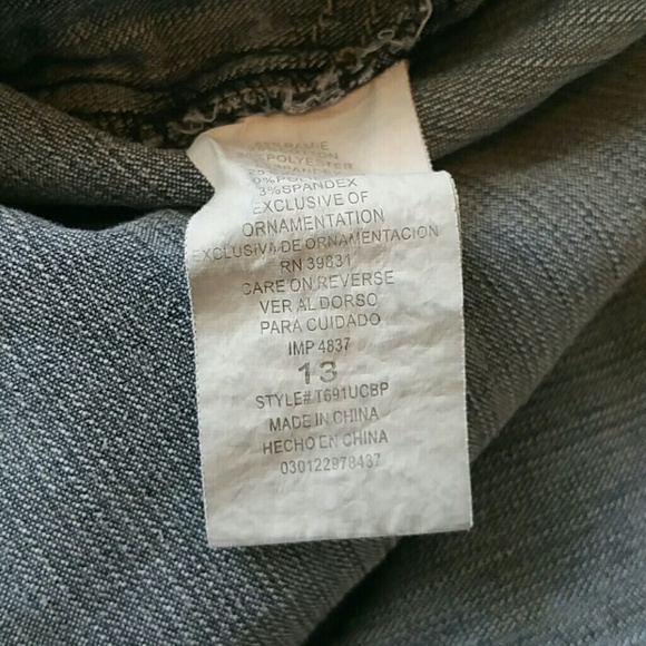 Donated. A Line Jean Skirt - Picture 8 of 8