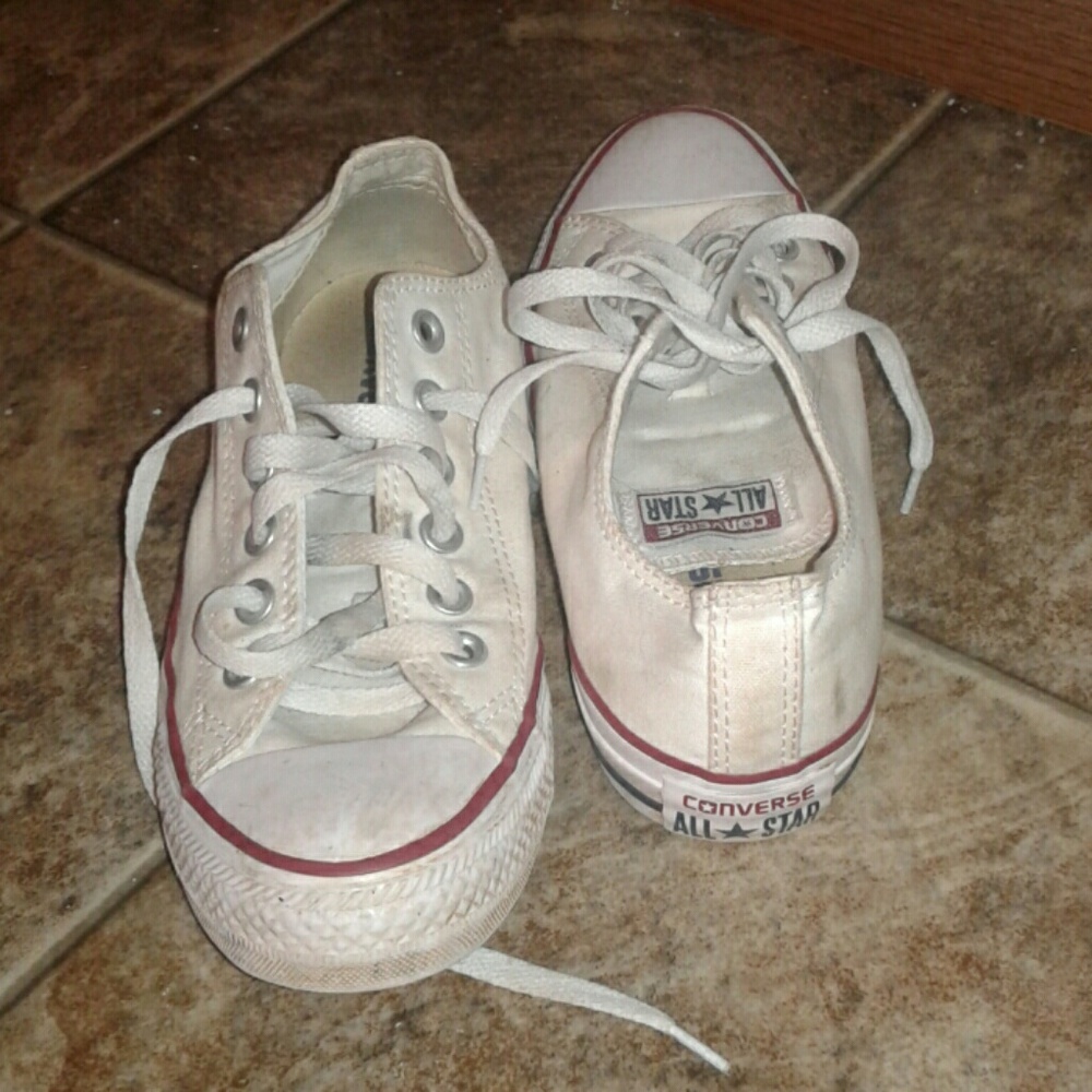 Converse - Picture 2 of 2