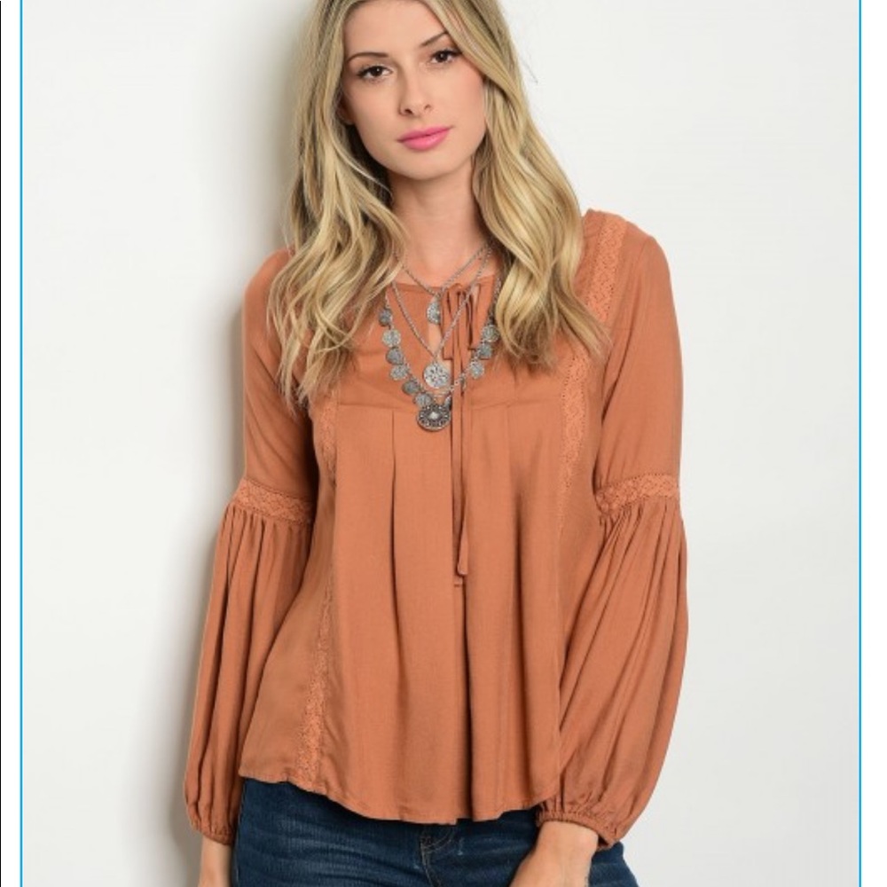 💙 Host Pic  In Stock! Apricot Peasant Top - Picture 2 of 3